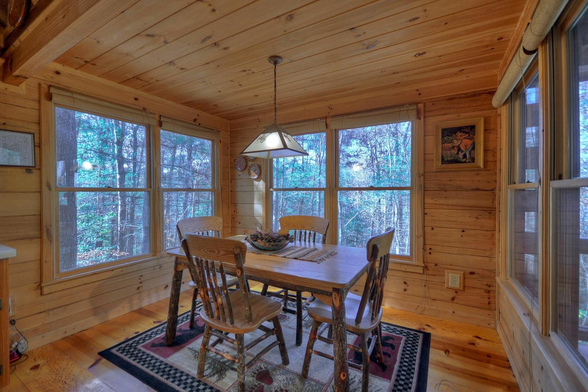 Knotty Pines Pet-Friendly Gas Fireplace Plus A Firepit Cherry Log Екстериор снимка